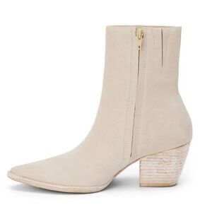 NIB Matisse 6.5 Caty Boot Cream Suede Western Ankle Boot Boho Spring NFR Leather
